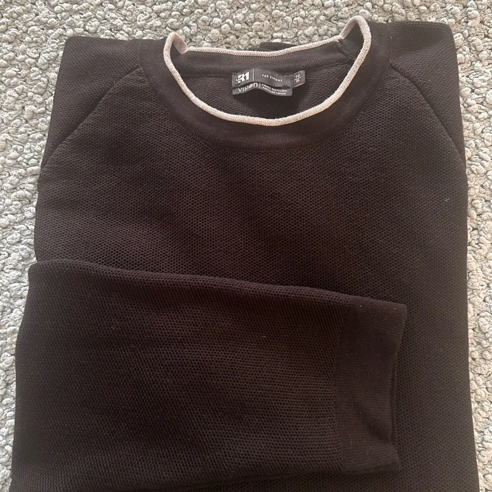Simons Le 31 - Men's Black with Gray Trim Crewneck Sweater - Picture 4 of 9